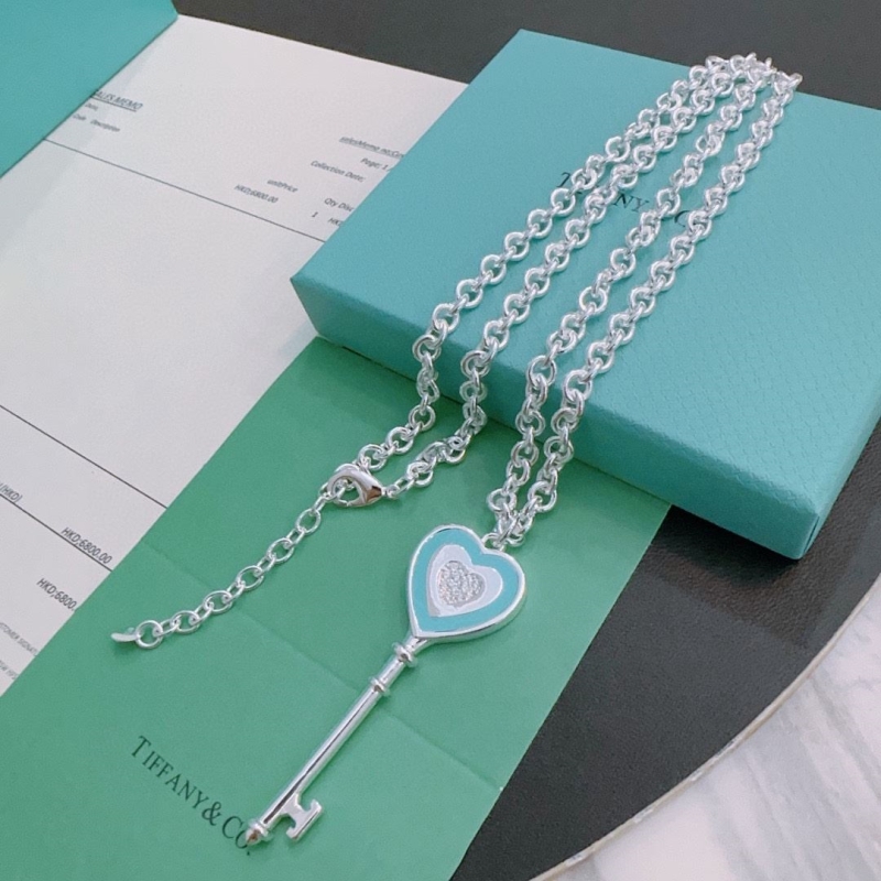 T*f*ny necklaces